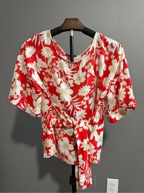 West Kei Red and Cream Floral Tie-Front Blouse